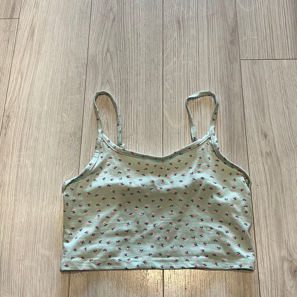 Tops - NWOT- Mint Green Floral Crop Tank